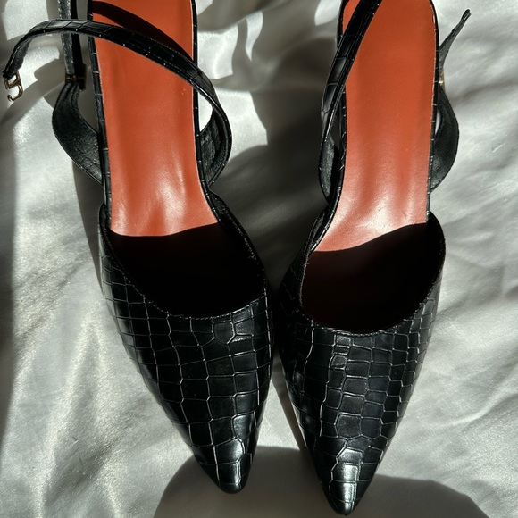 Black kitten heels- Size 7.5 Brand New - Picture 1 of 4